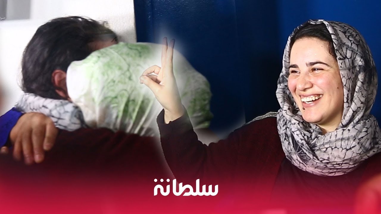 أمام سجن العرجات..فرح وزغاريد لحظة معانقة هاجر الريسوني للحرية بعفو ملكي والمحامي السهلي