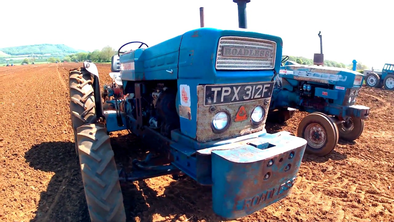 1967 Ford Roadless Ploughmaster 95 5.8 Litre 6-Cyl Diesel Tractor (95HP)
