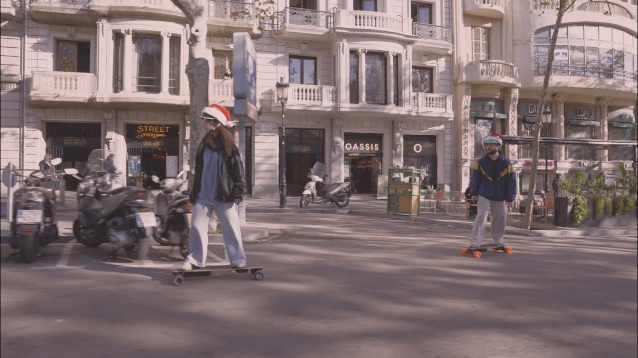 ¡Christmas ride with the ones you love! Wowgo Pioneer 4 & 4X Showoff