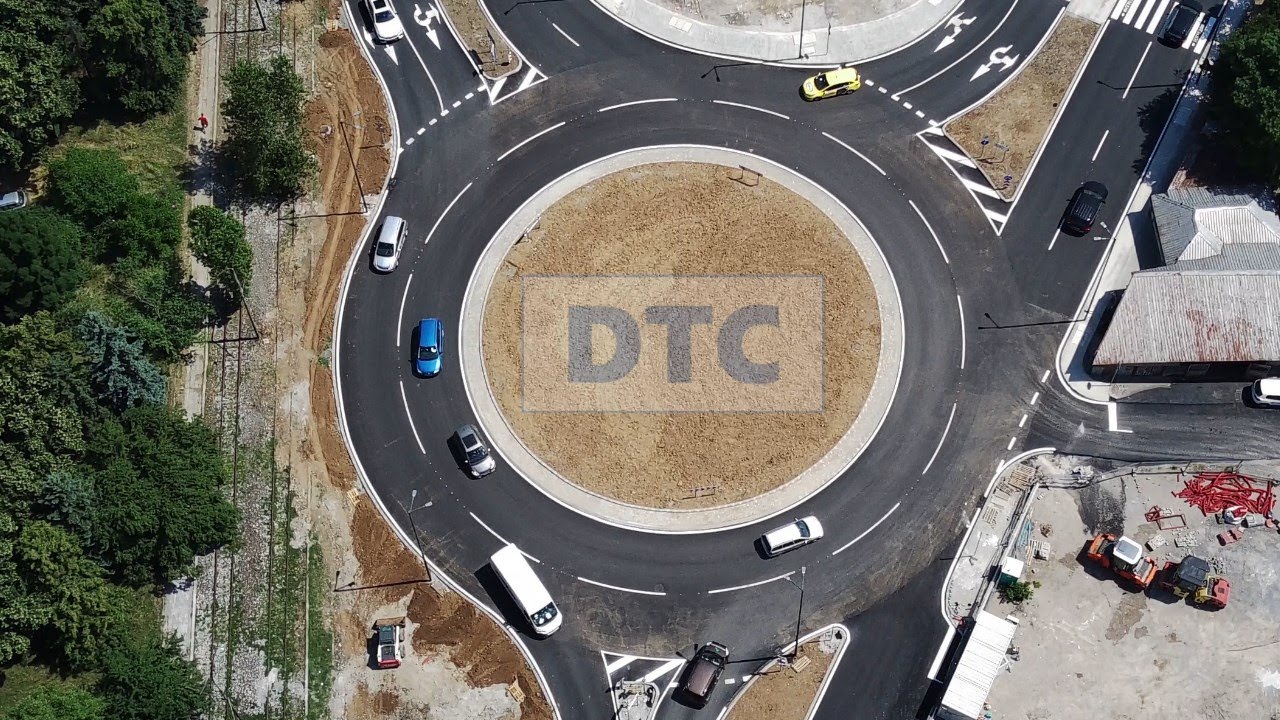 Завършеното кръгово кръстовище между Дървеница и Младост (бул. Св. Климент Охридски и Андрей Ляпчев)