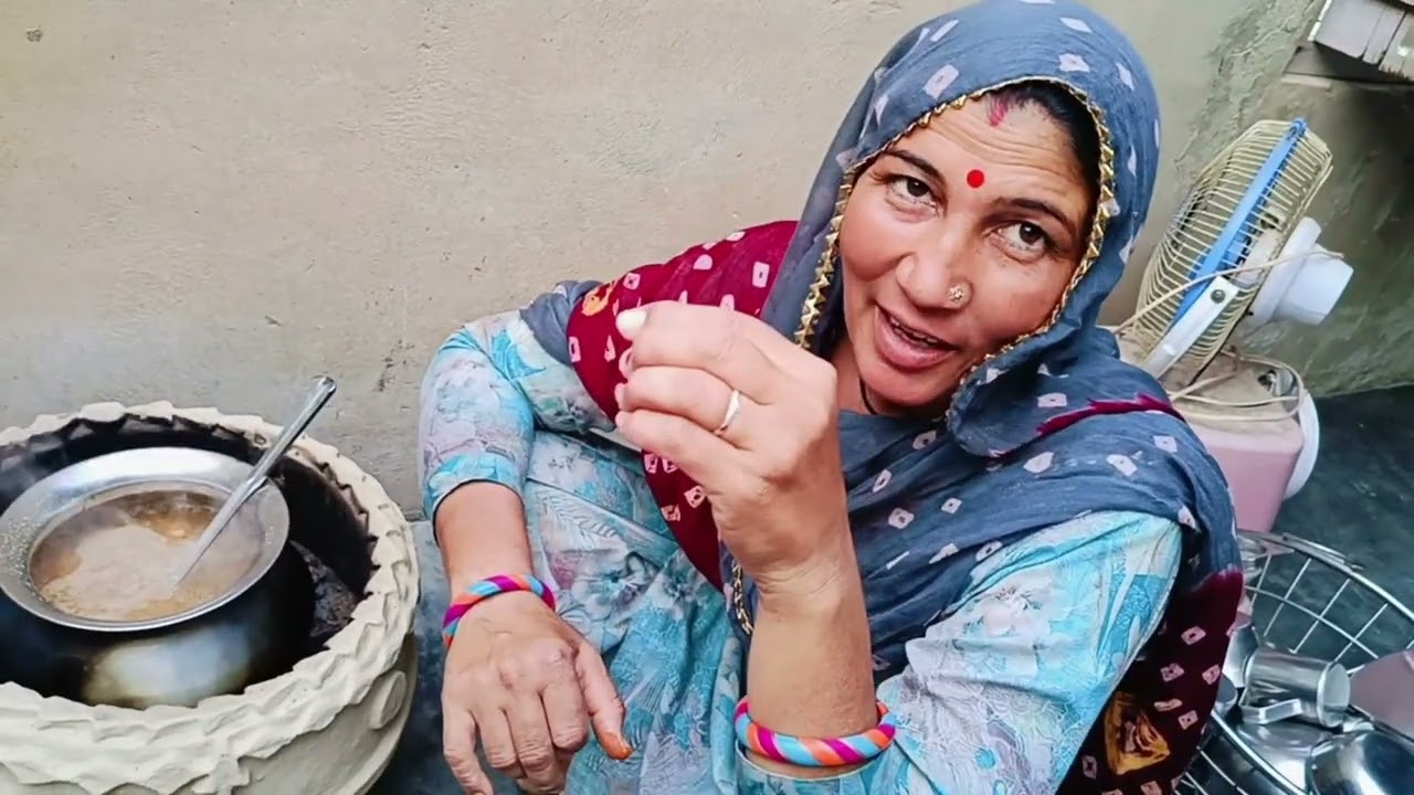 आज बनाया सैडल सप्तमी का धान, पर मां ने इसको नहाकर खा लिया।।