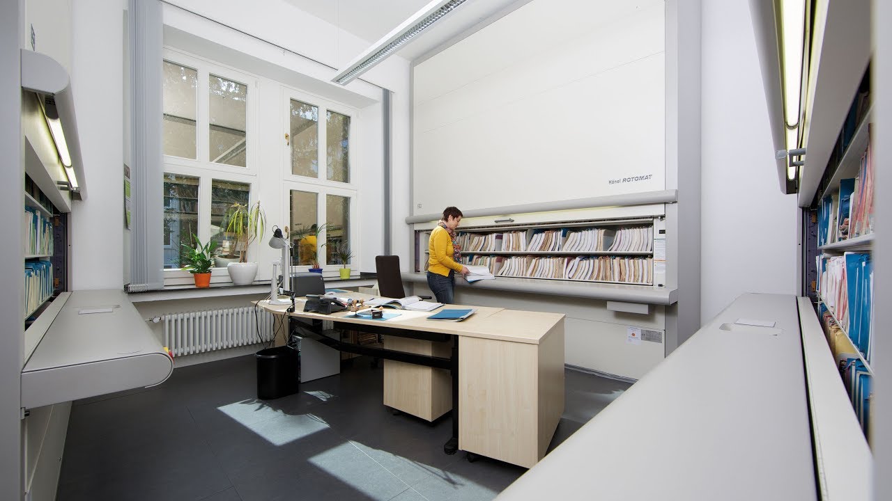 Aktenlagerung in &uuml;ber 40 H&auml;nel&reg; Rotomat B&uuml;roliften im Justizministerium NRW