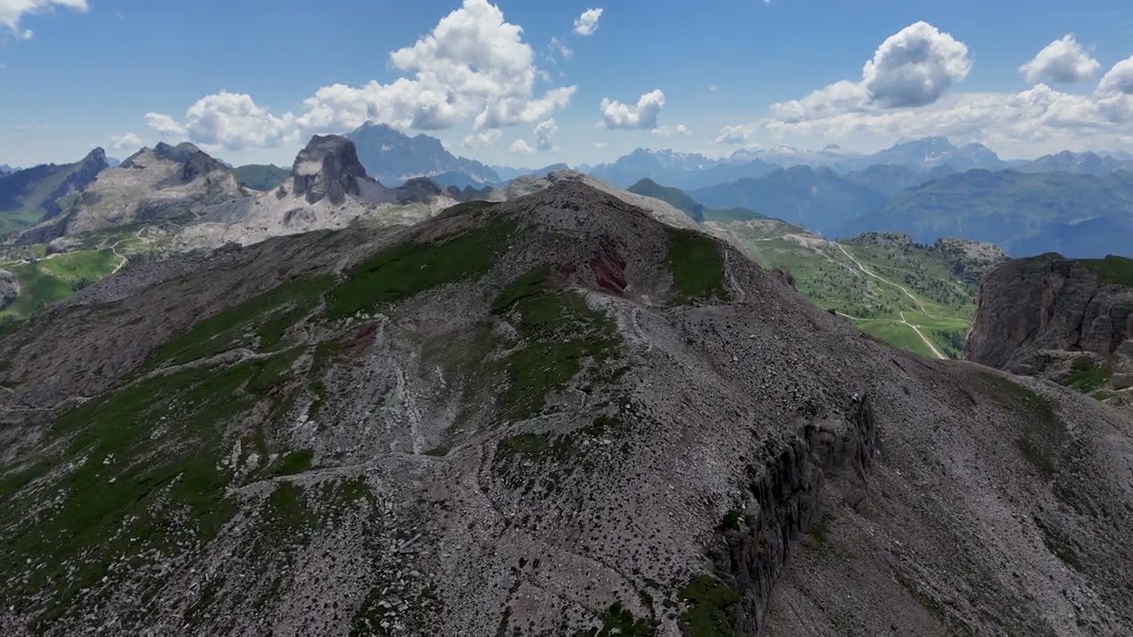 degli Alpini col dei Bos hike from drone