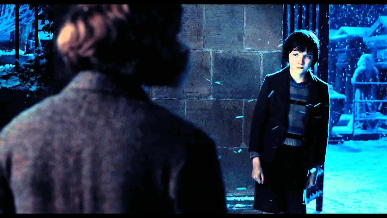 Chloe Grace Moretz: Hugo Trailer