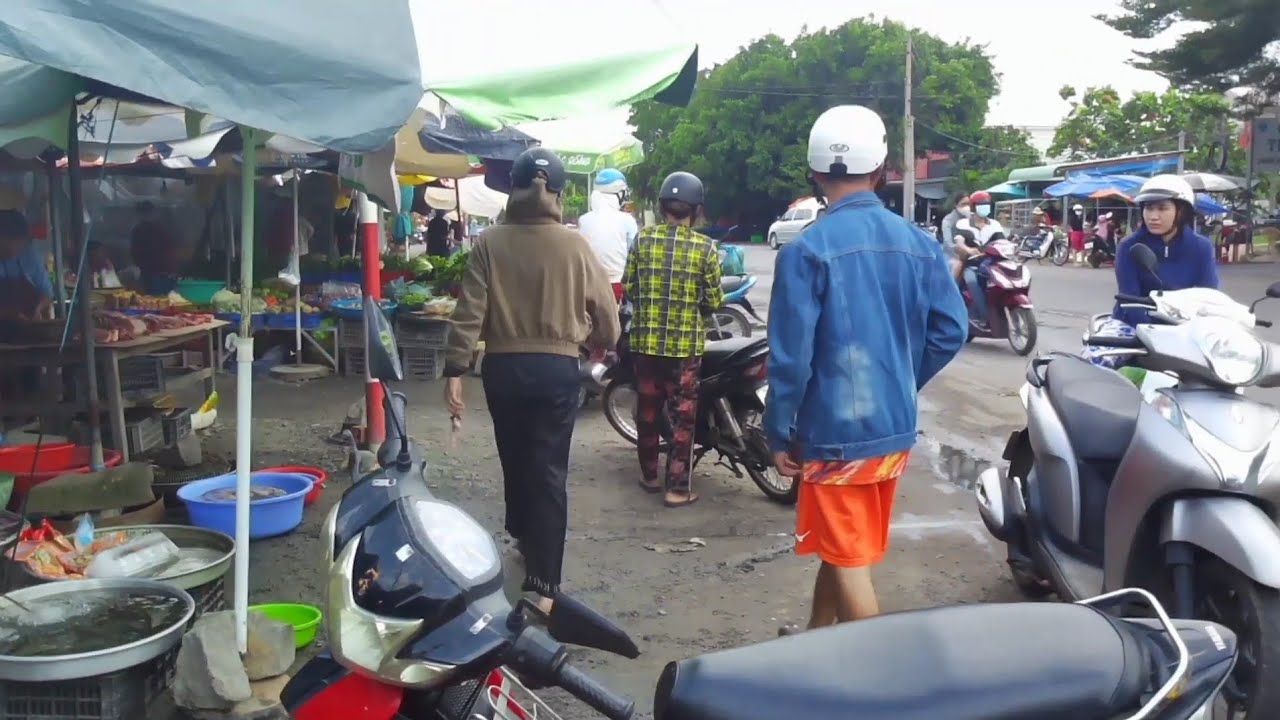 Quá trời ế chợ Bầu Bắc Tây Ninh một hai người đi chợ