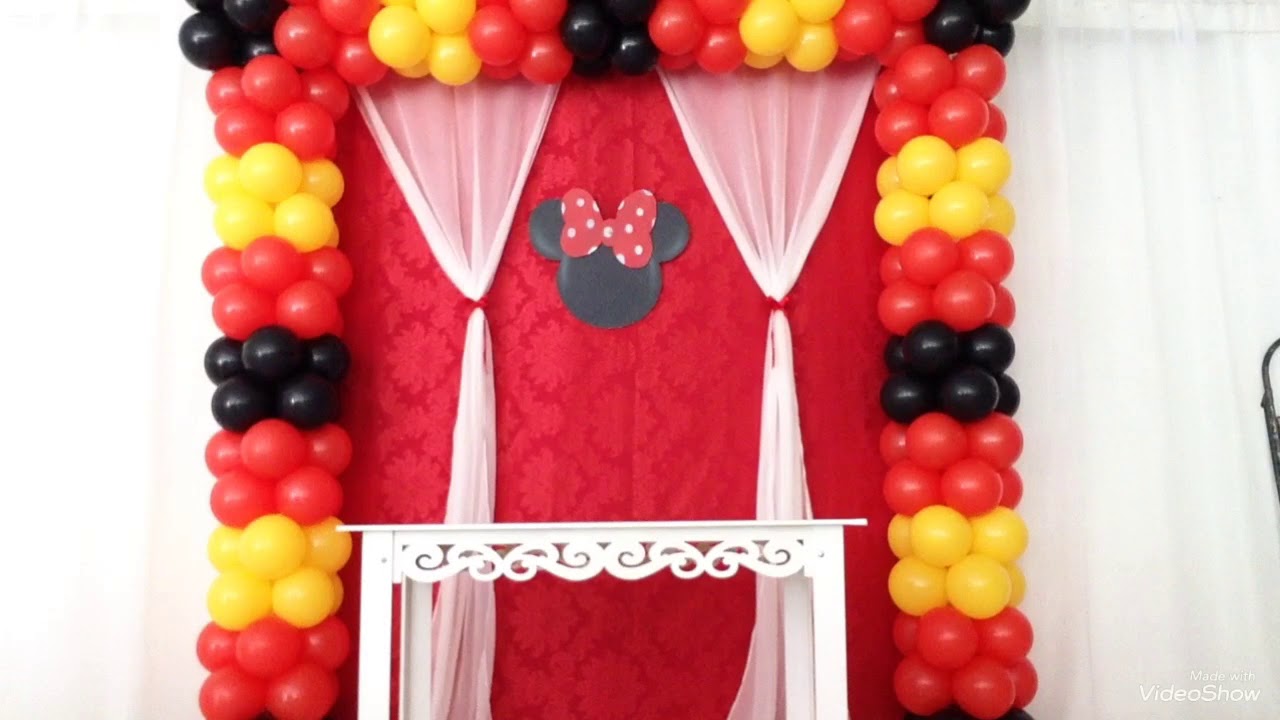 Montando a Festa da Minnie Vermelha