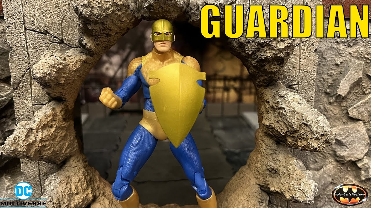 Обзор и сравнение фигурки McFarlane DC Multiverse Guardian Red Platinum Justice League