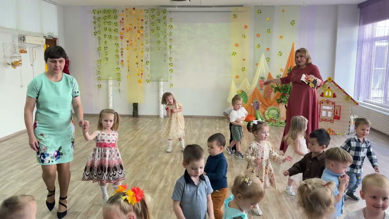 Первый утренник Даши 😍 Праздник осени в детском саду 🍁 