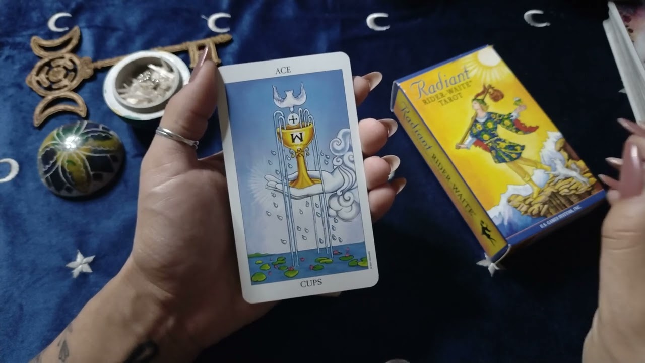 As de Copas em forma de conselho.