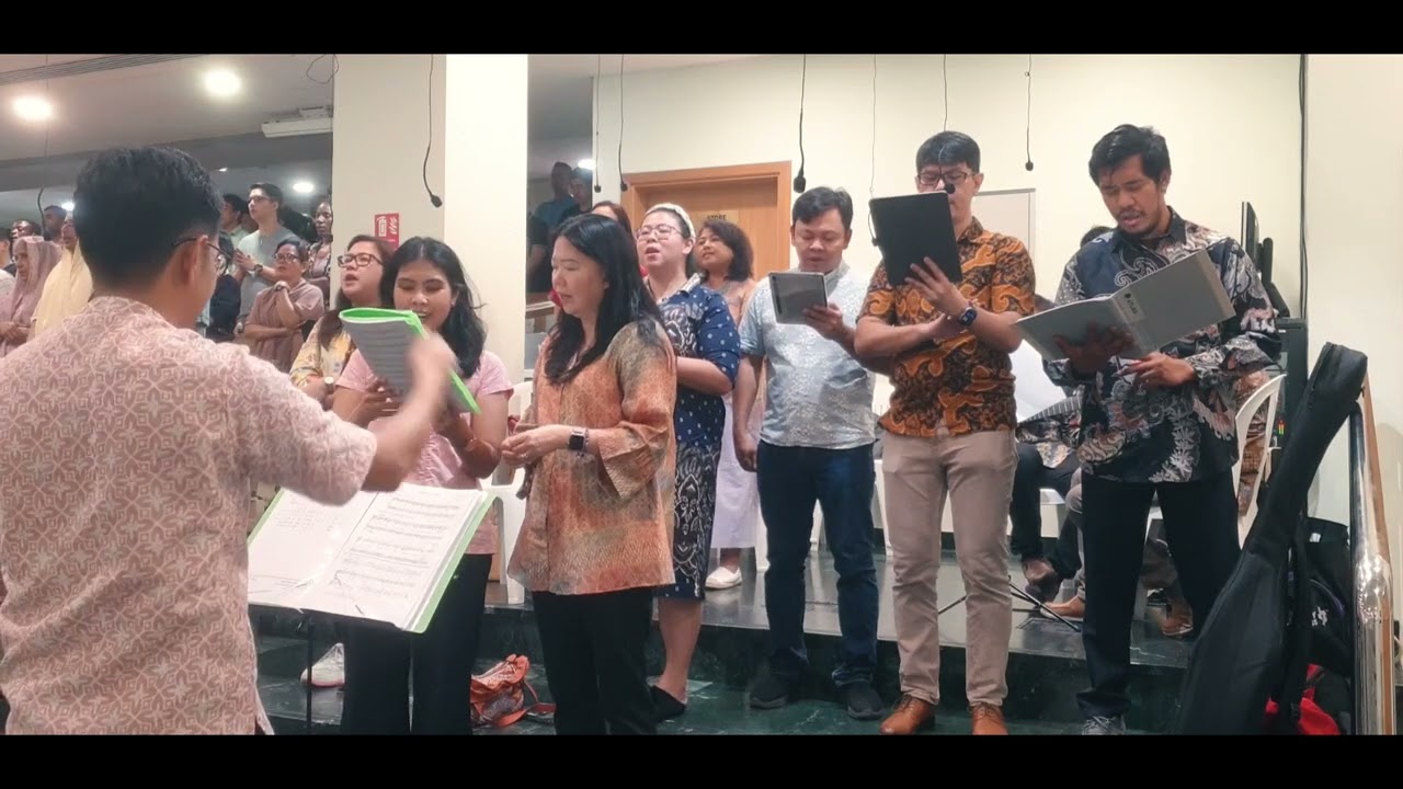 Kyrie & Glory to God - Dan Schutte - Mass of Christ The Savior- 23 Nov 2025