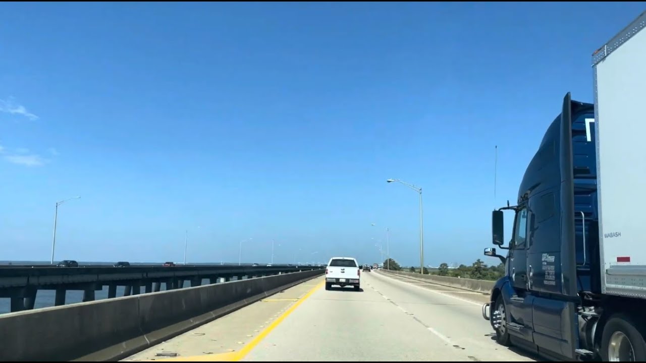 Driving from Gulf Shores to Mobile, Alabama
