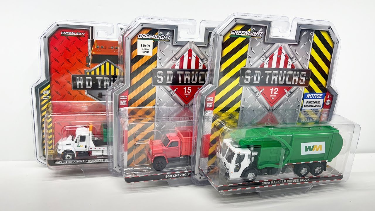 Unboxing Greenlight SD & HD Trucks: '80 Chevy C-70, Mack LR Refuse Truck, International Durastar