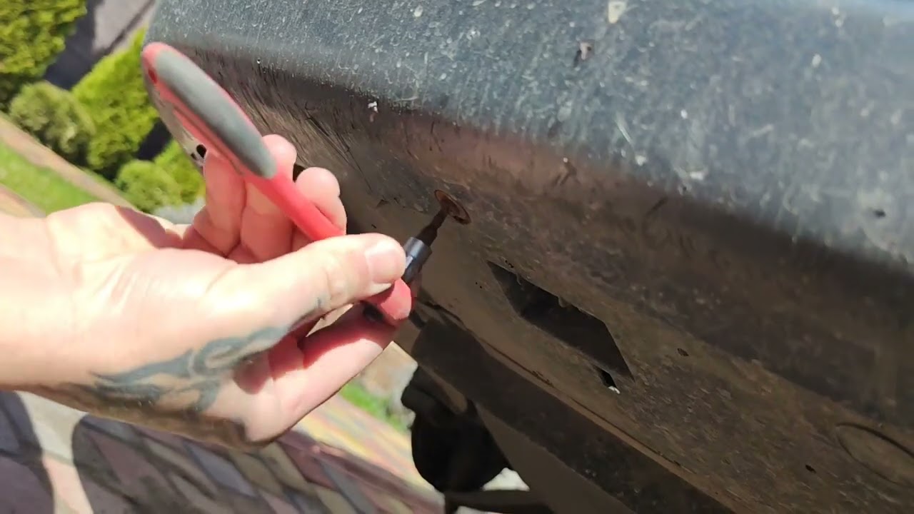 Як зняти передній бампер Сітроен С4 Пікассо 1 покоління @Муц Сергій 