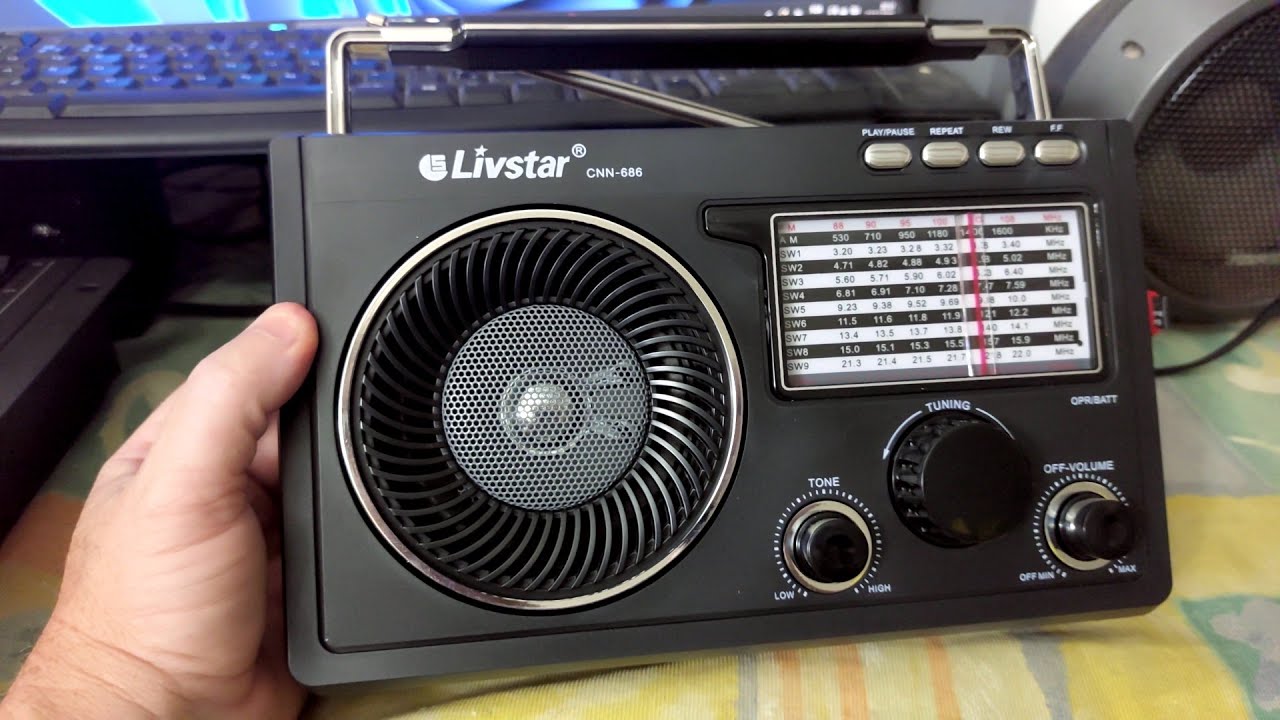 RÁDIO PORTÁTIL LIVSTAR CNN 686 - UNBOXING & APRESENTAÇÃO.