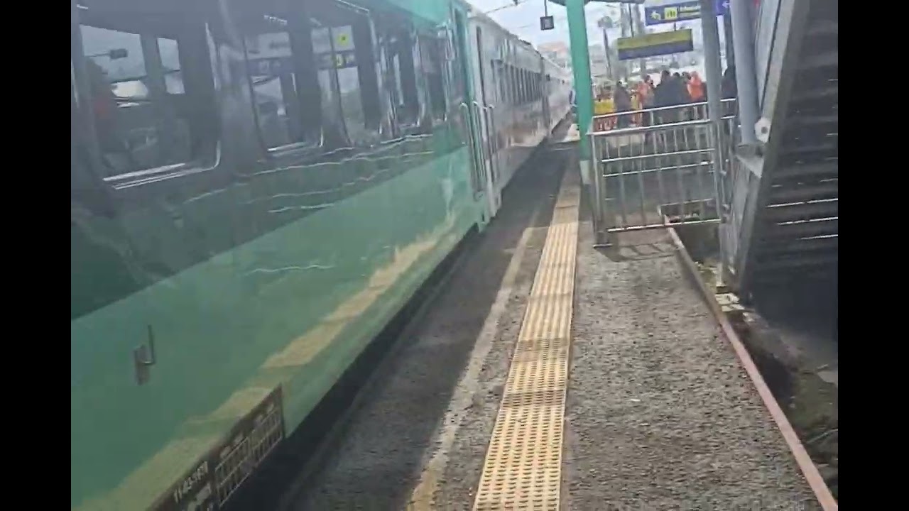 AHKINYA SAMPAI  JUGA  STASIUN MERAK  NAIK COMUNTER LINE MERAK  UJUNG KULON