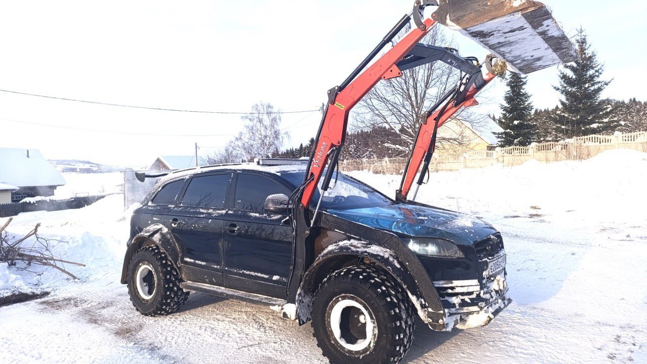 Погрузчик Audi Q7 с мотором Mercedes S500 