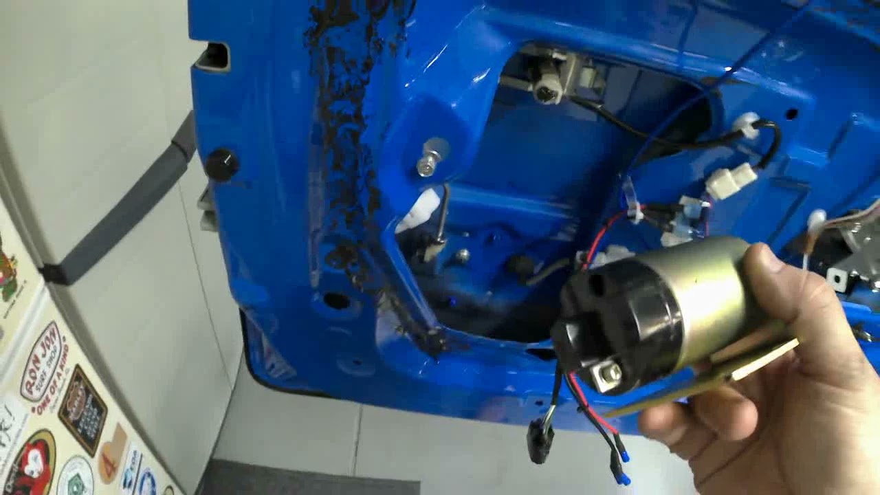 FJ Cruiser Rear Door Electric Door Latch, yes, you can open the door from inside the vehicle!