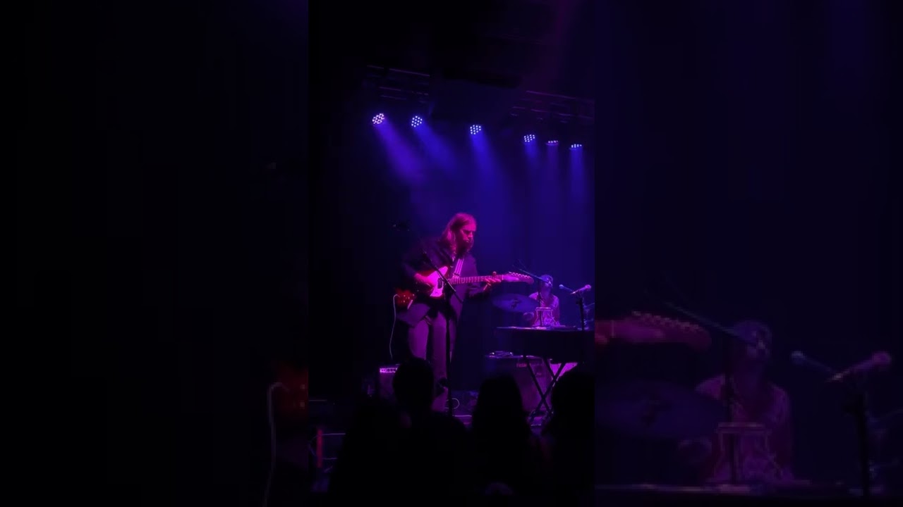 Night Moves - Colored Emotions (live)