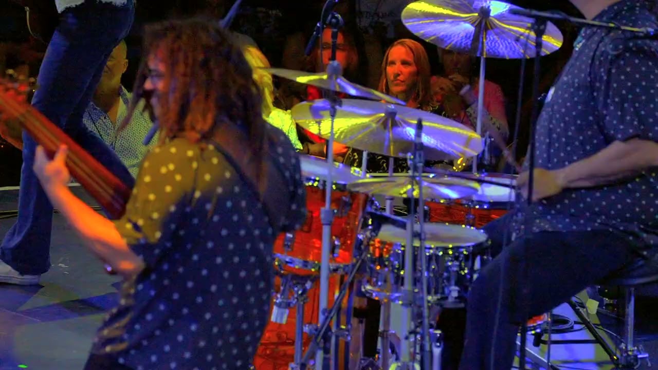 The Black Hole -Mantis (Live at Celebrity Theatre)
