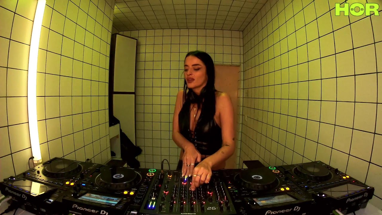 Daniella da Silva | HÖR - Feb 4 / 2022