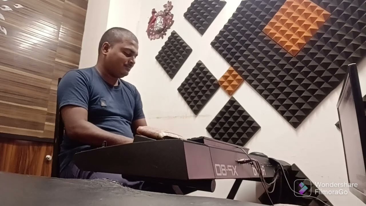 Vipul Gorada free time playing music.... Vinayak Studio Vadodara... વિનાયક સ્ટુડિયો વડોદરા