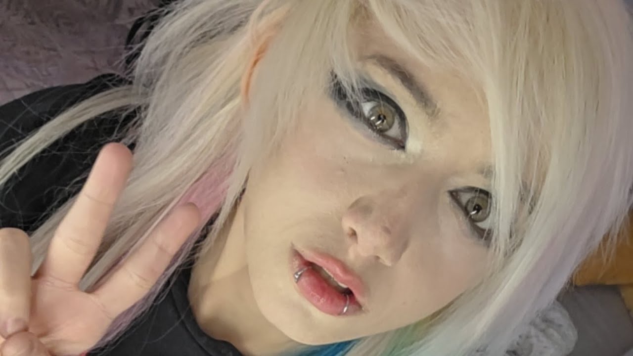 Poptart Barbie is live!