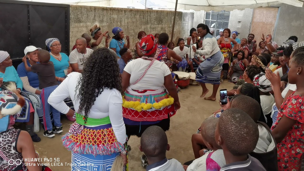 #Majoye #Ndabezitha#Drums🥁🥁🥁🥁#Amatobazane💃🏽💃🏽💃🏽💃🏽 #Sangoma