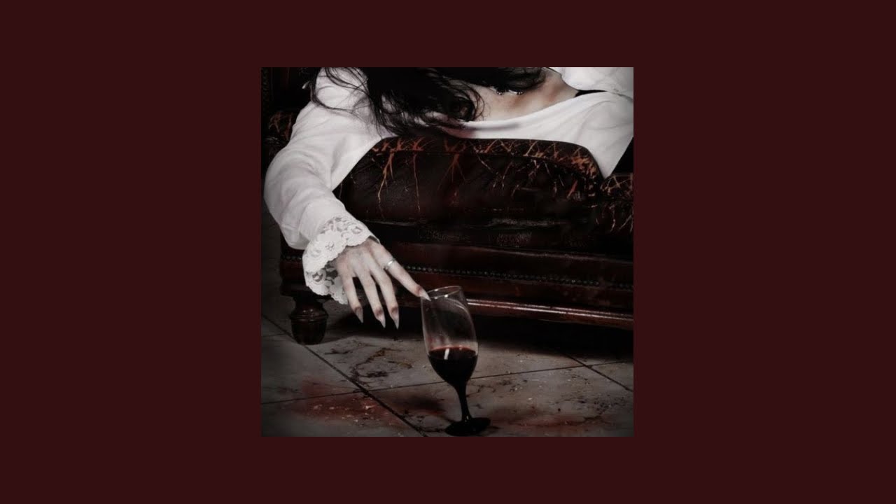 love at first bite // a gothic inspired playlist