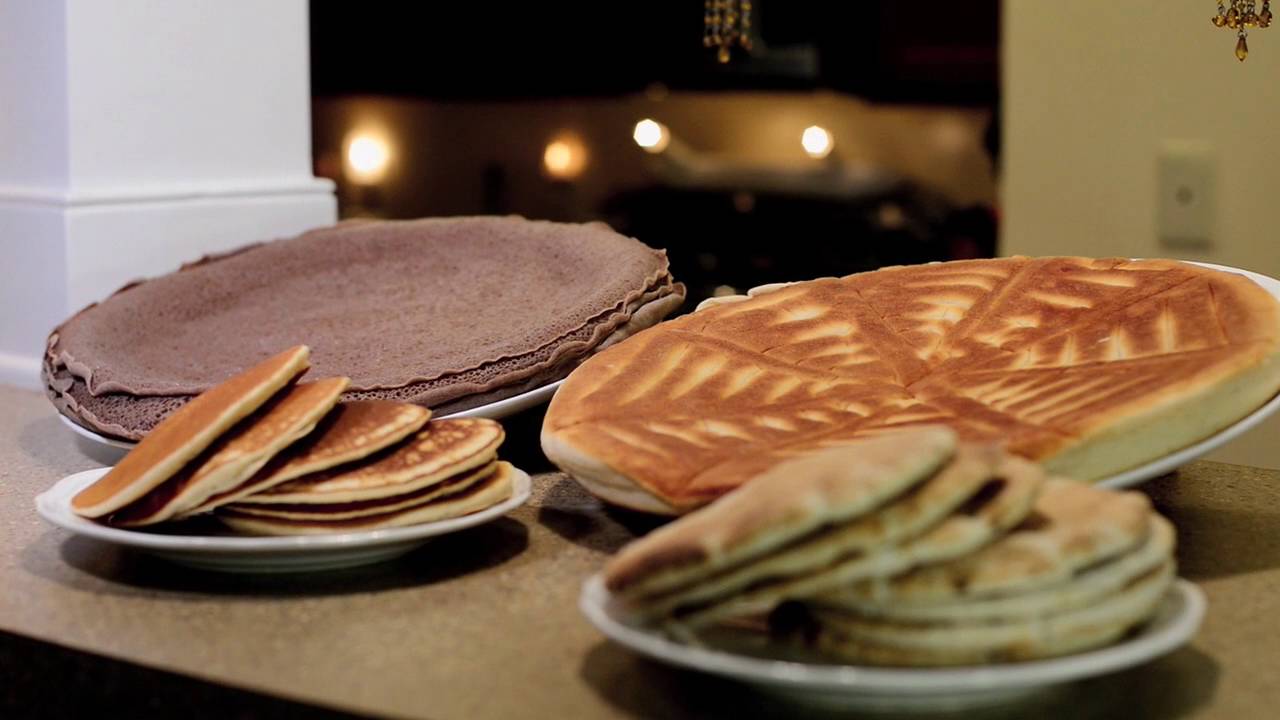 Making Enjera, Ambasha, pankekes, pizza using Mogogo / Mitad by Niat Products