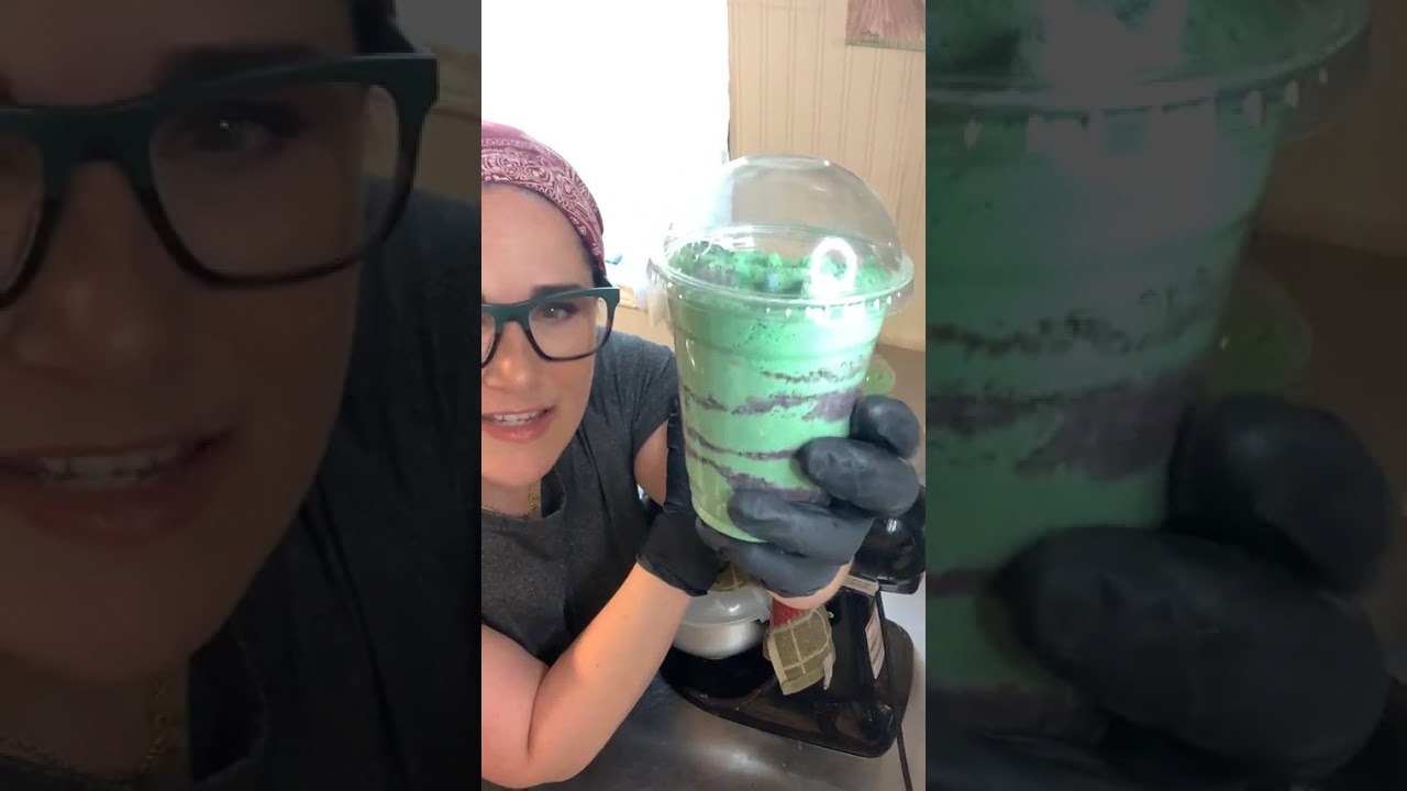 Face to Face Friday | Bubble frosting - Piping Wonder Bar! (Replay)