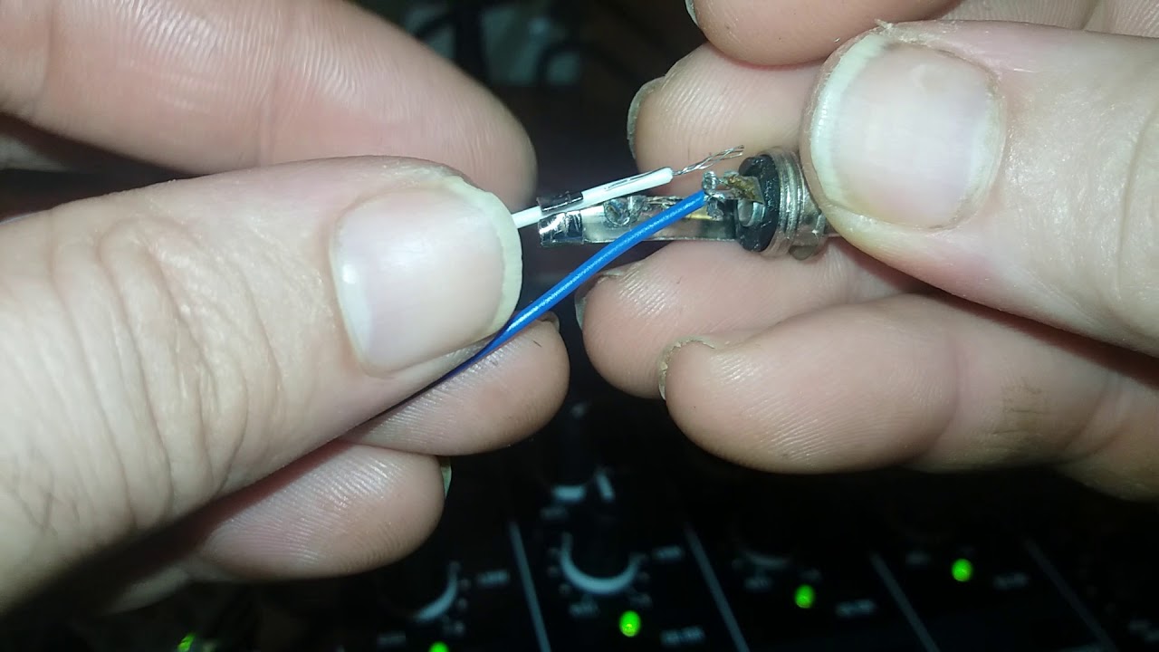 Como conectar la mesa de mezclas berhinger dx 2000 usb con el programa Mairlist