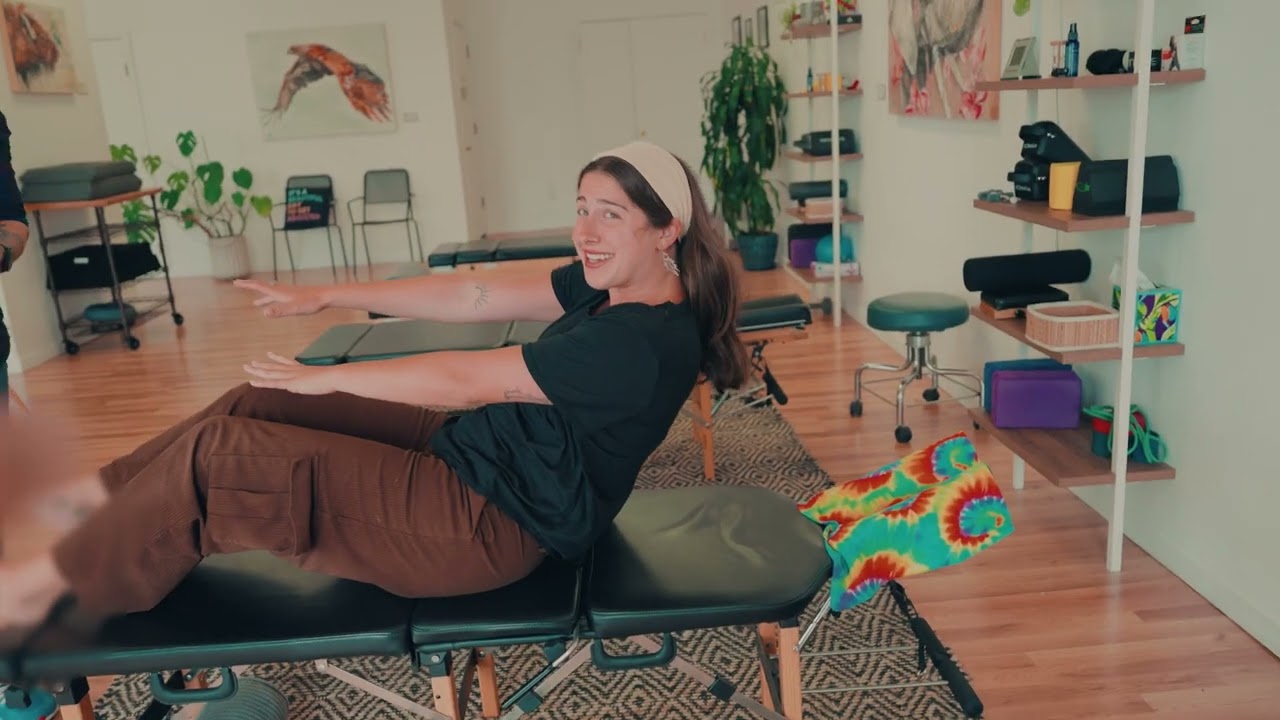 Dealing With Scoliosis, Getting Chiropractic Adjustment | Golden Gate Chiropractic