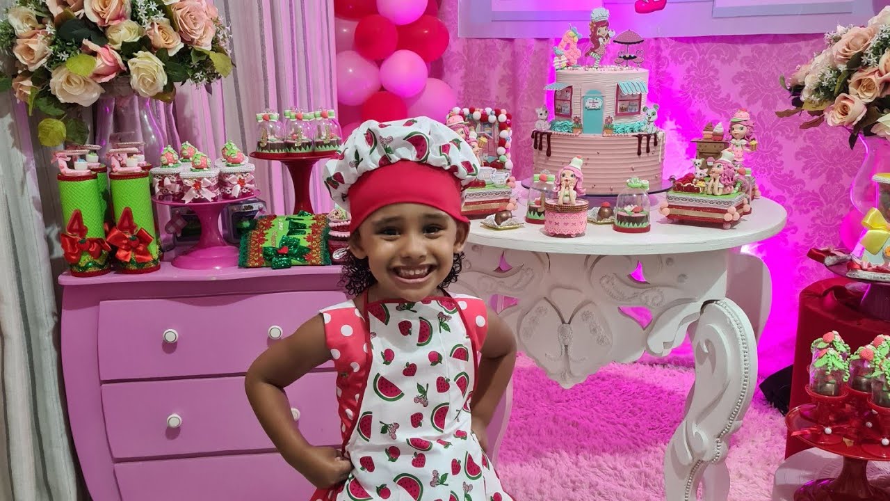 Festa em Casa- Tema Moranguinho Confeiteira- #jujufez4