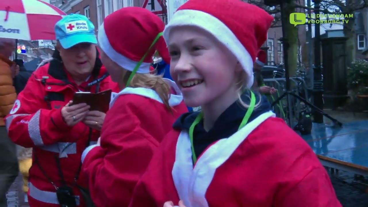 22-12-2019 - Leidschendam-Voorburg - Voorburgse Santarun in Huygenskwartier