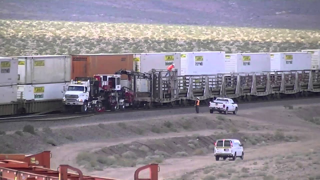 BNSF/Herzog Rail Train In Action Ludlow,CA