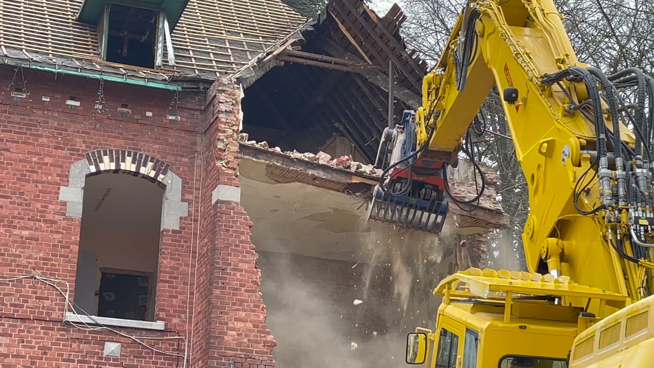 Aulnoye-Aymeries : démolition de la maison Viala