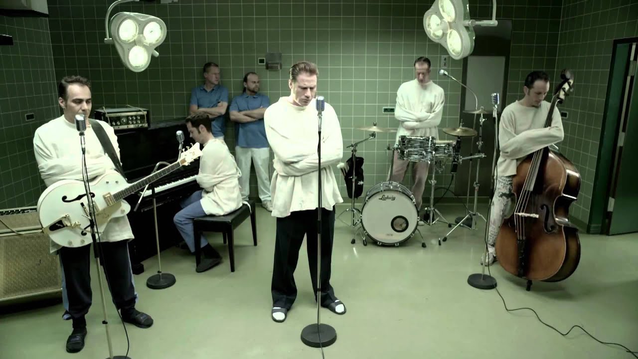 Dick Brave & The Backbeats - I Just Can't Get Enough (Official Video)