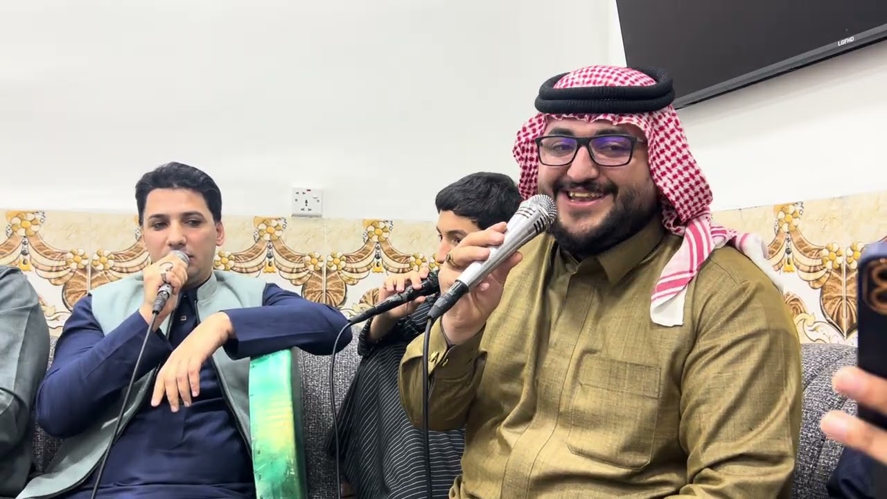 الشاعر محمد قهار مديح بحق سيدنا النبي في دار الحاج اياد سعيد الدسمة 