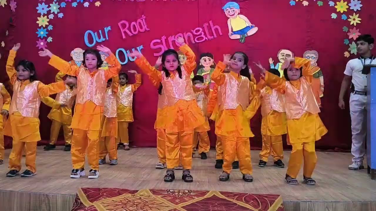 Dada Dadi Nana Nani //Parents Welcome Dance performance//  UKL Class Dance  Performance || 
