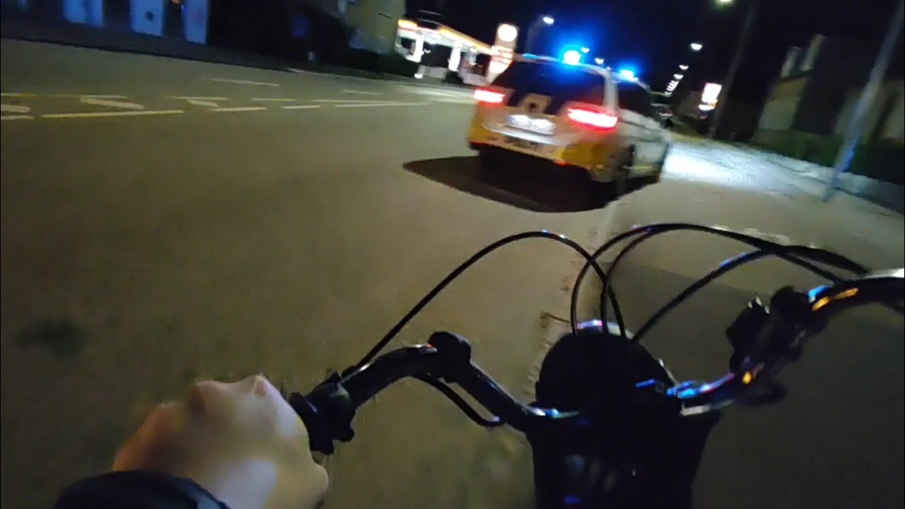 Crazy tomos police chase
