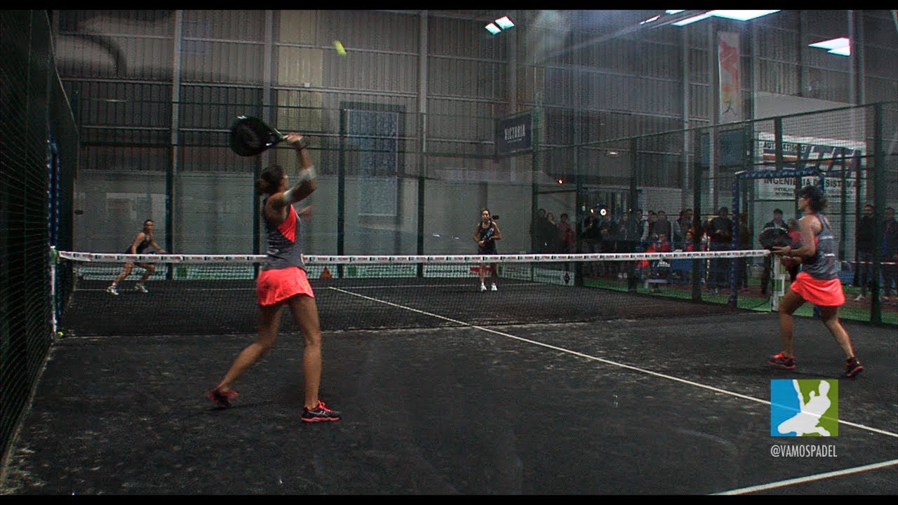 Vamos Pádel. Lucía Sainz y Gemma Triay contra Nuria Rodríguez y Carmen Goenaga