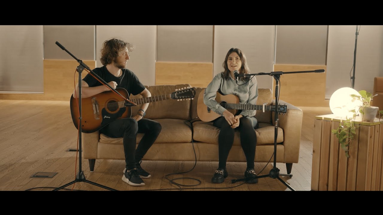 La Mujer Inversa - El Fango Que Tu Boca No Escupió // BASIK SESSIONS