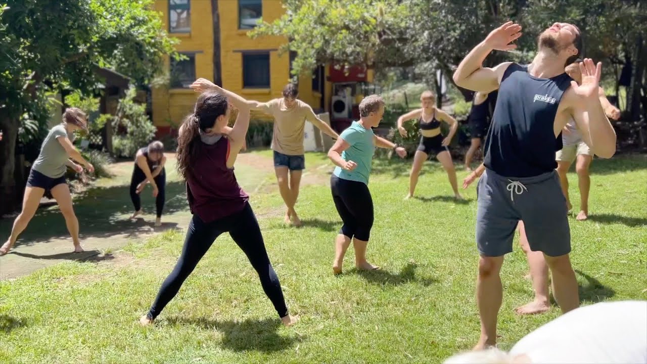 Expressive Movement | Praksis