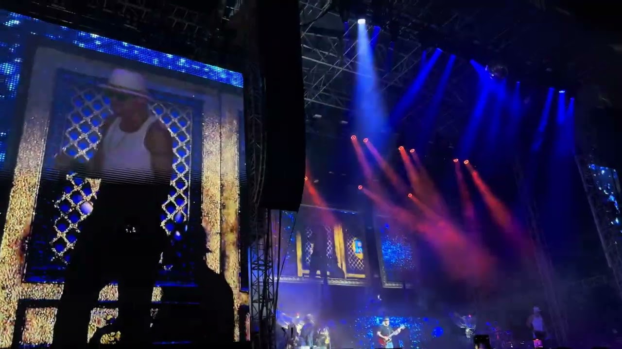 Kid Rock - You Never Met a Motherf**ker Quite Like Me & American Badass (Live in Knoxville TN 2025)