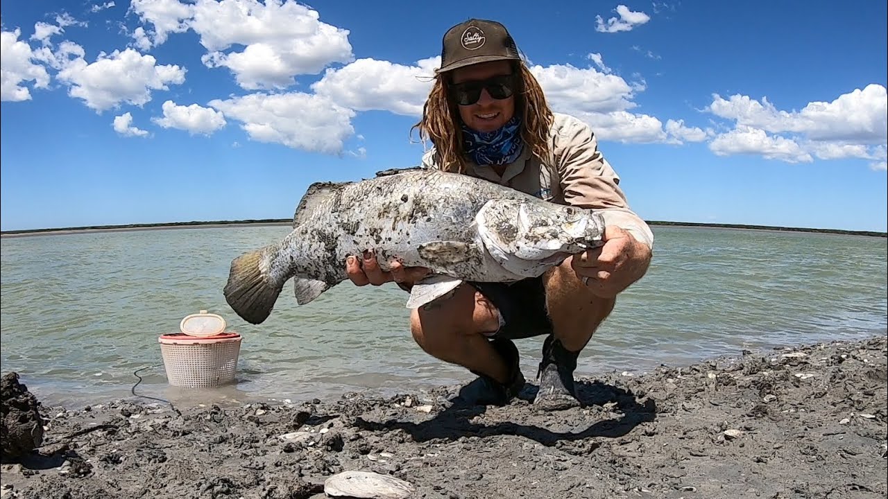 BARRAMUNDI FISHING | LAND BASED | rigs, knots, setup and equipment used