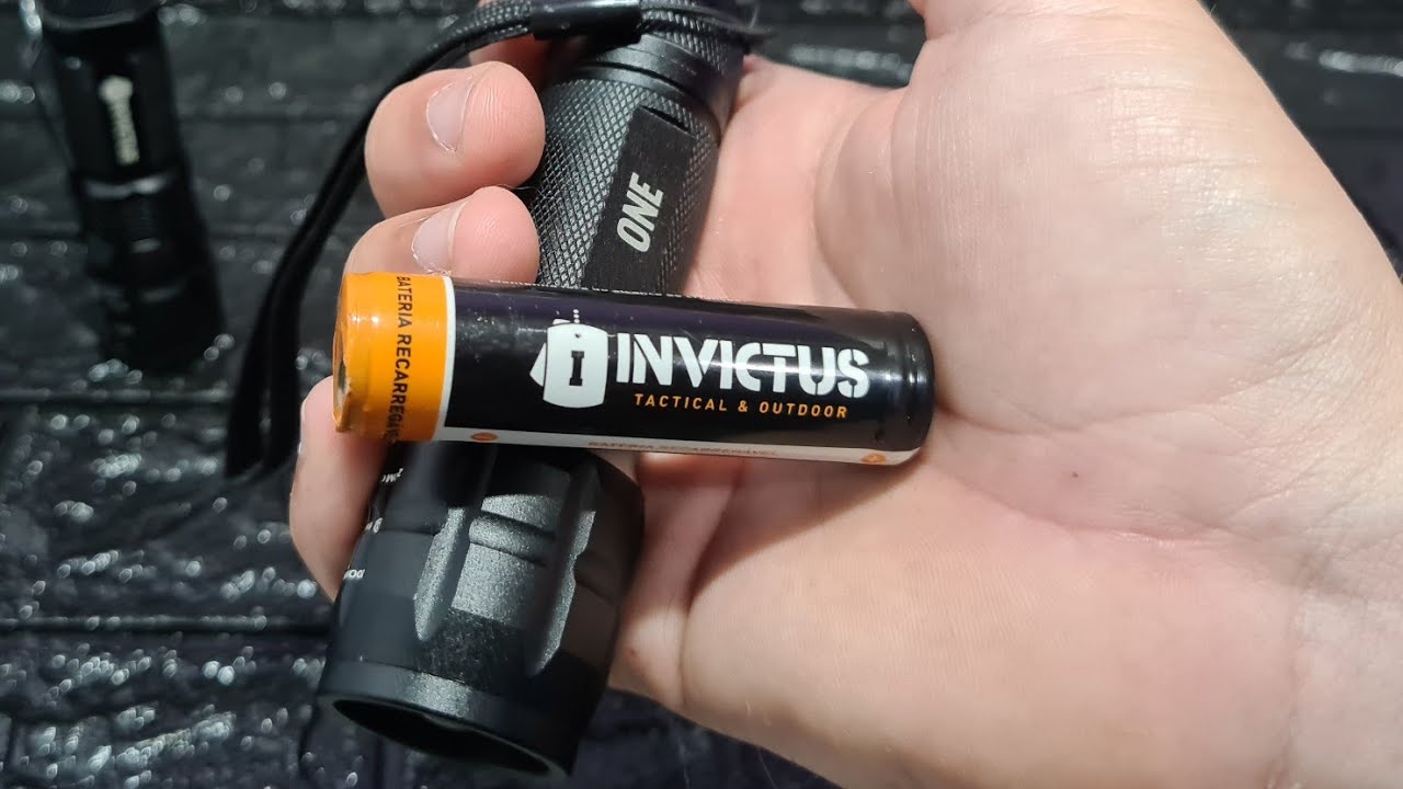 lanterna invictus one adaptada para bateria