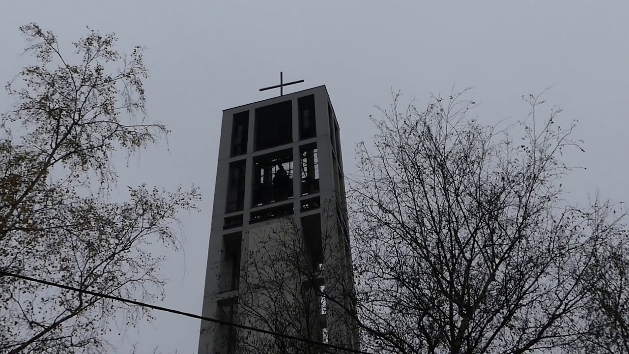 Linz-Keferfeld (A-OÖ) Pfarrkirche zur heiligen Therese von Lisieux Vollgeläute