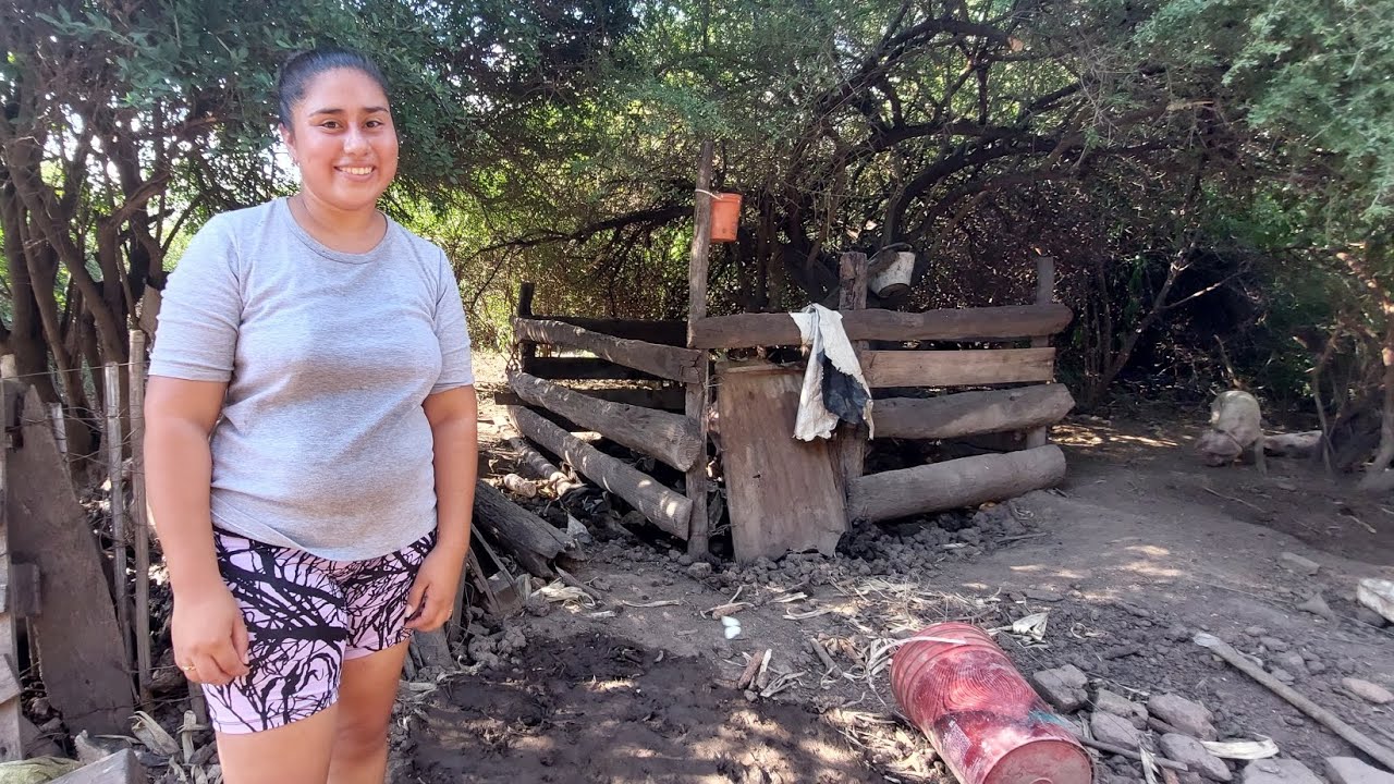 MUJER CAMPESINA vive en una COLONIA RURAL AISLADA de TODO, pero en SU TIERRA/Cuero Quemado-Chaco
