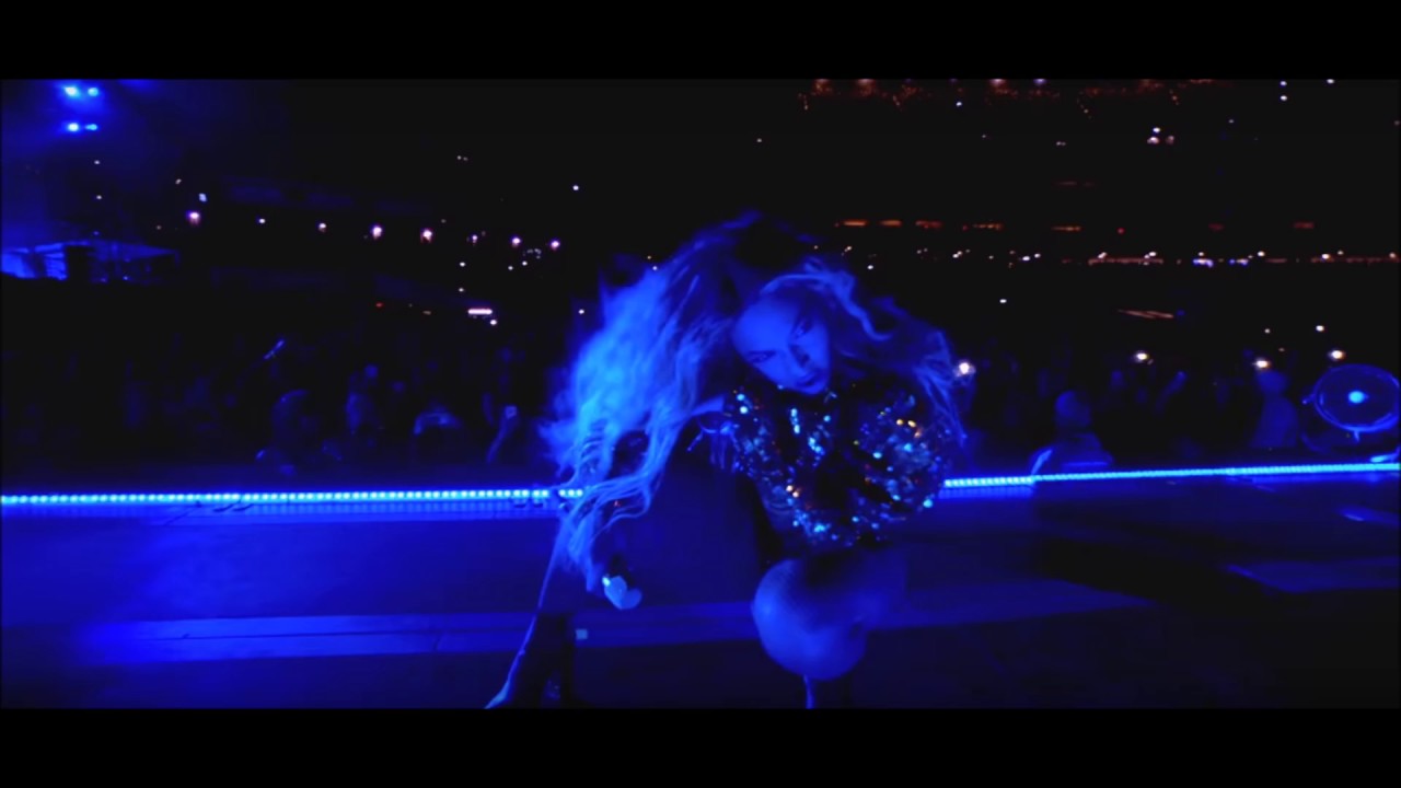 Beyoncé | Drunk in Love [Studio Version at The Formation World Tour]