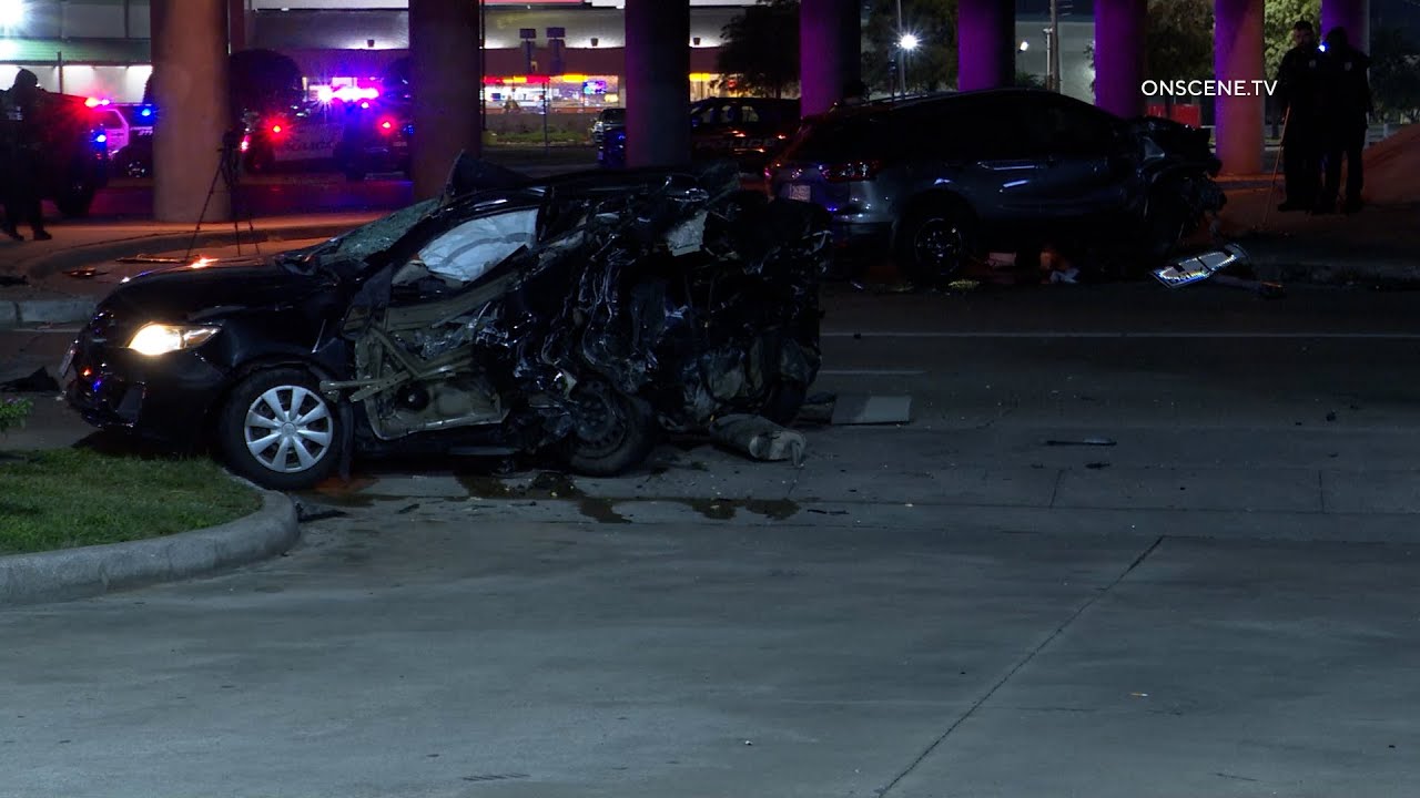 Fatal Crash in Houston: 1 Dead, Suspect Driver Hospitalized